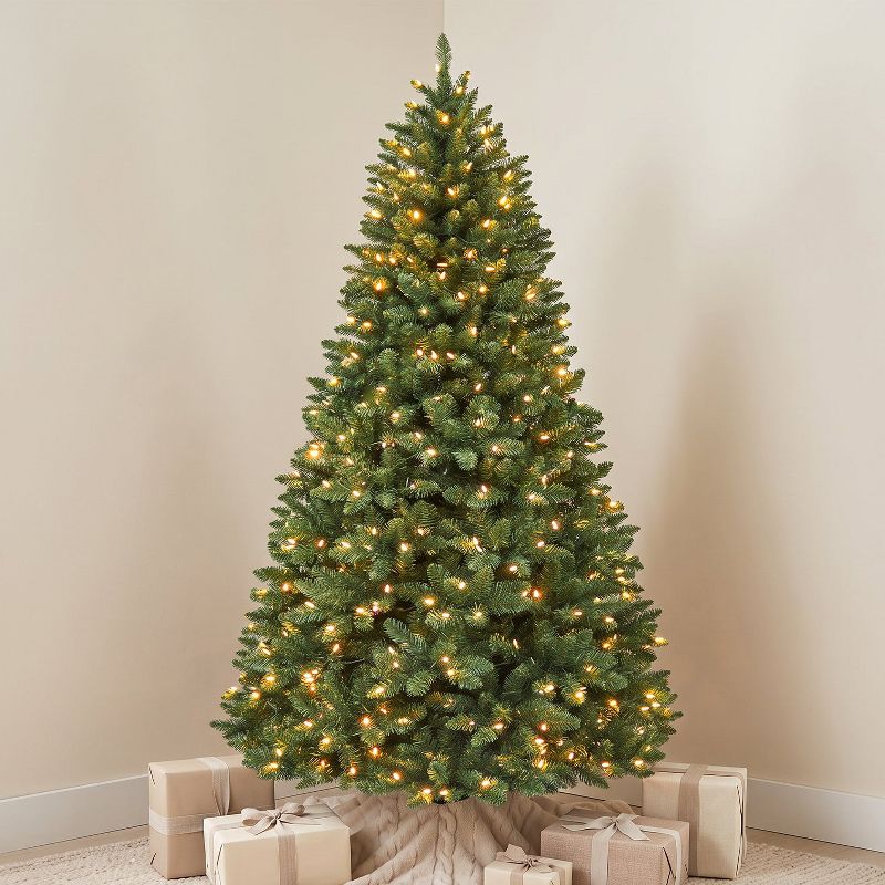 VIVATREES 6ft 7.5ft Prelit Artificial Christmas Tree with Hinged Branches Metal Stand Realistic Xmas for Holiday Decor Green