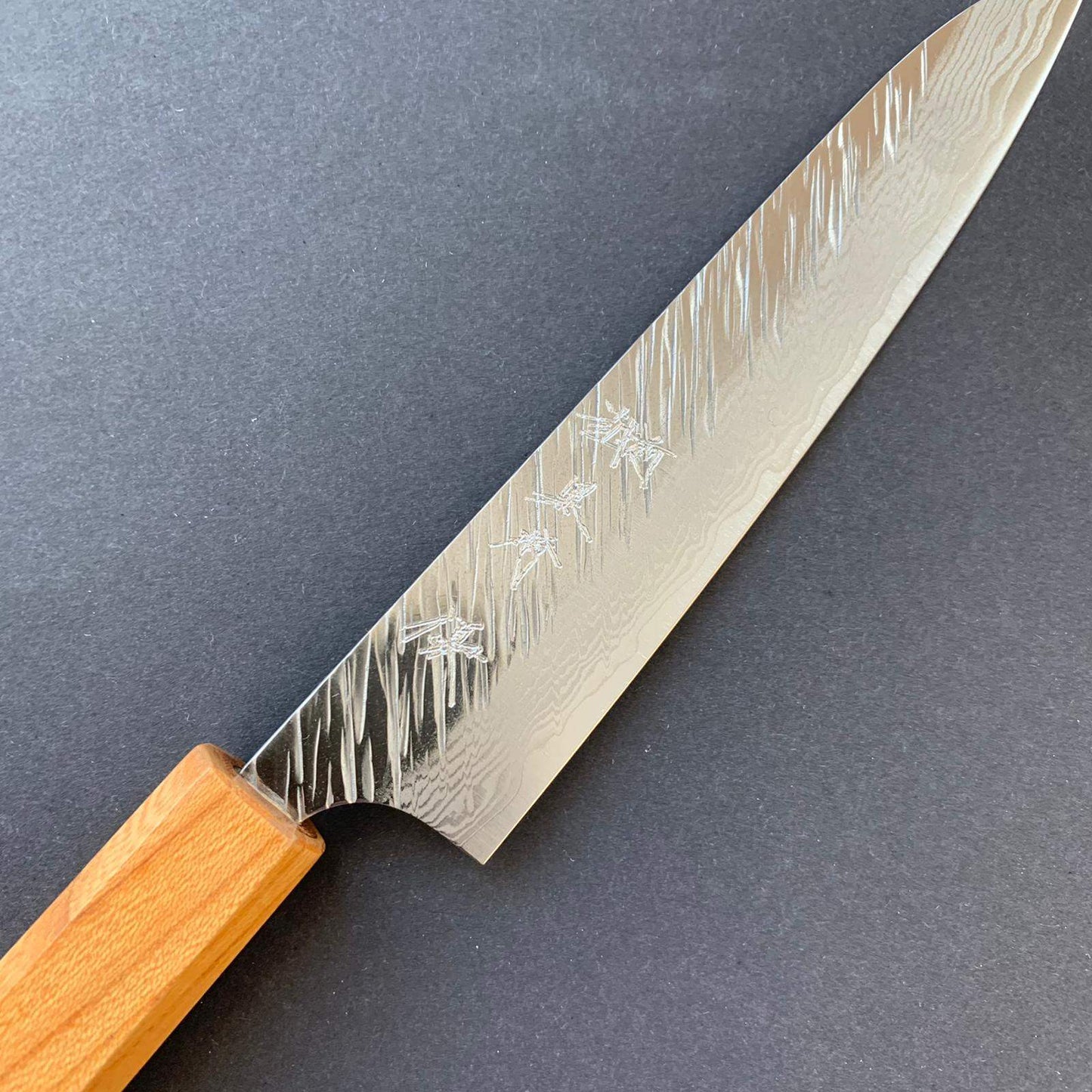 Petty knife, VG10 Stainless steel, tsuchime finish - Yu Kurosaki