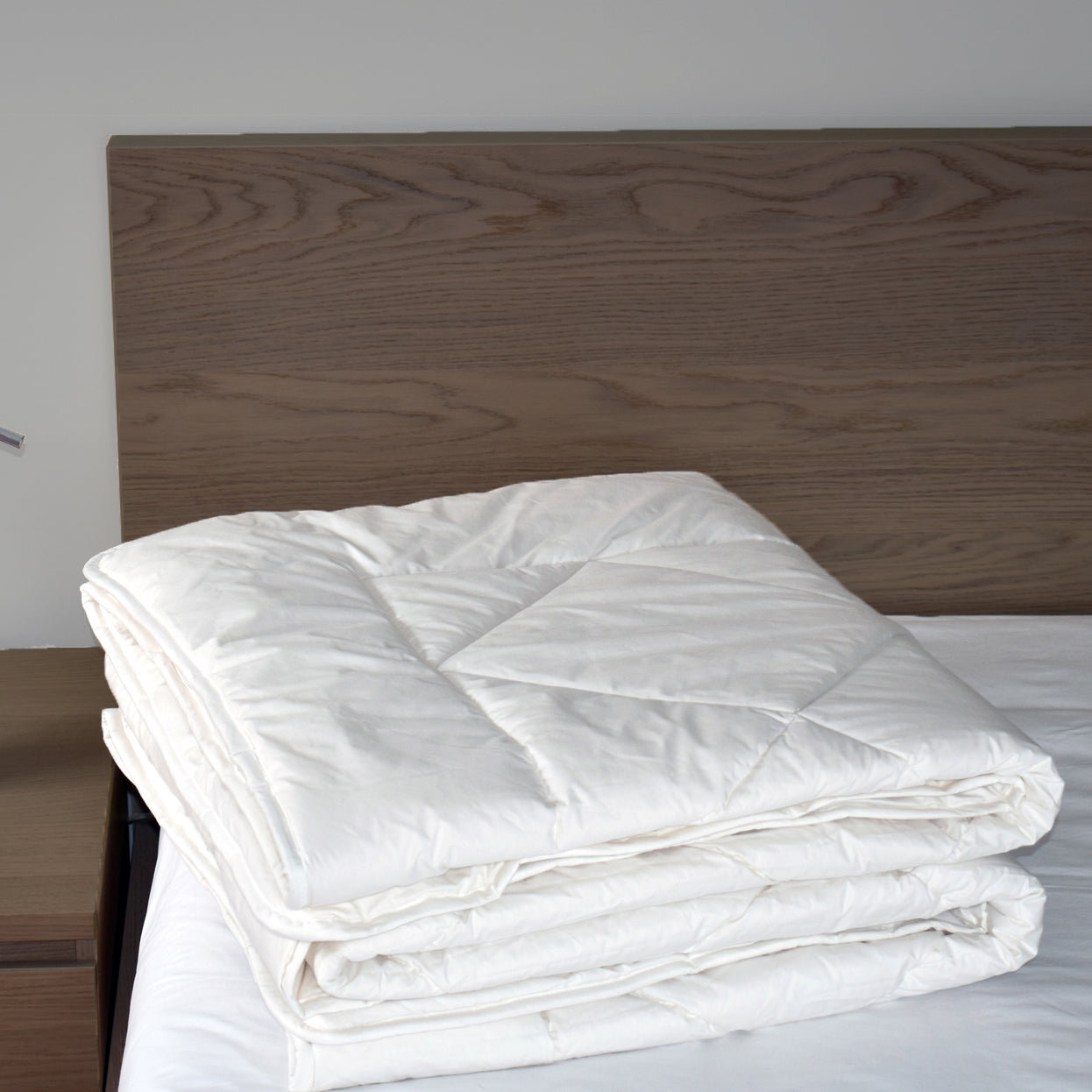 Wool Comforter, Twin
