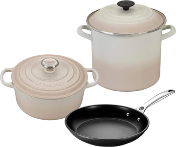 Le Creuset 5-Piece Oven and Stovetop Cookware Bundle - Meringue