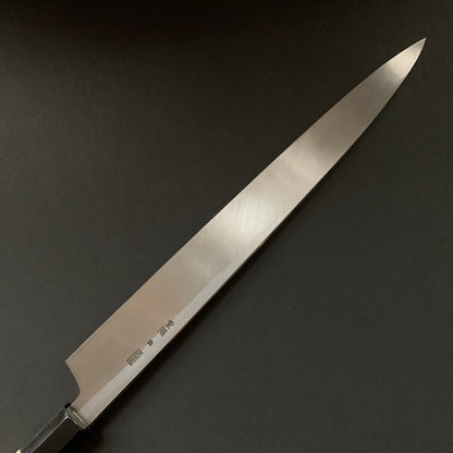 Yanagiba Knife, Shirogami 2 with iron cladding, mirror polished finish, Choyo range - Sakai Kikumori