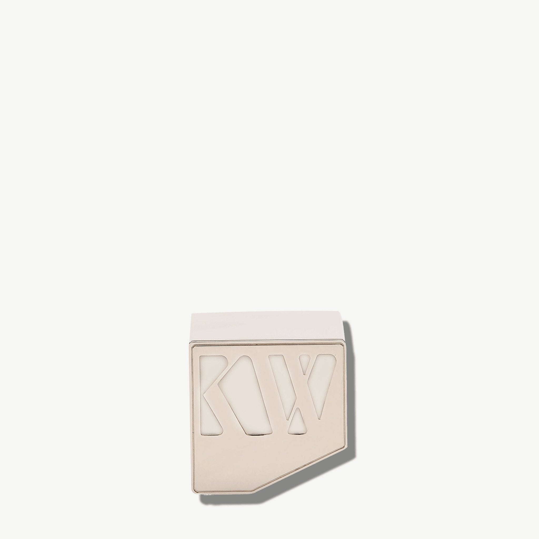 Iconic Invisible Touch Foundation Cap