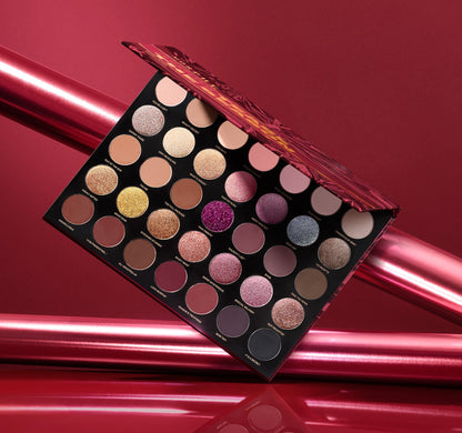 35TE Tease The Season Artistry Palette