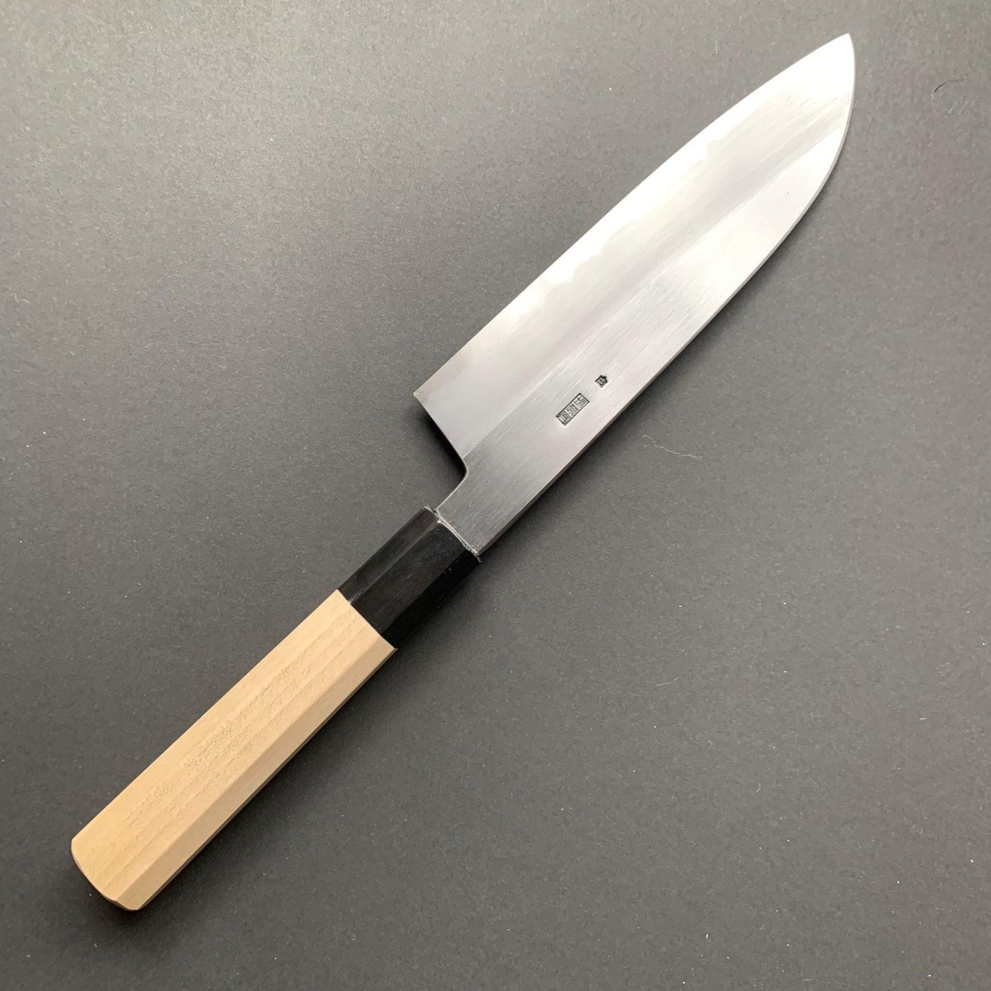 Santoku Knife, Shirogami 2 with iron cladding, Kasumi finish, Kikuzuki Kasumi range - Sakai Kikumori