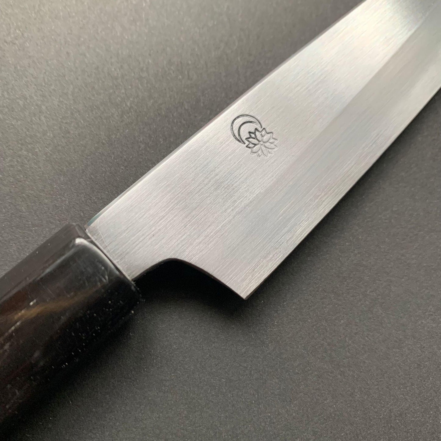 Petty Knife, Shirogami 2 with iron cladding, Kasumi finish, Kikuzuki Kasumi range - Sakai Kikumori