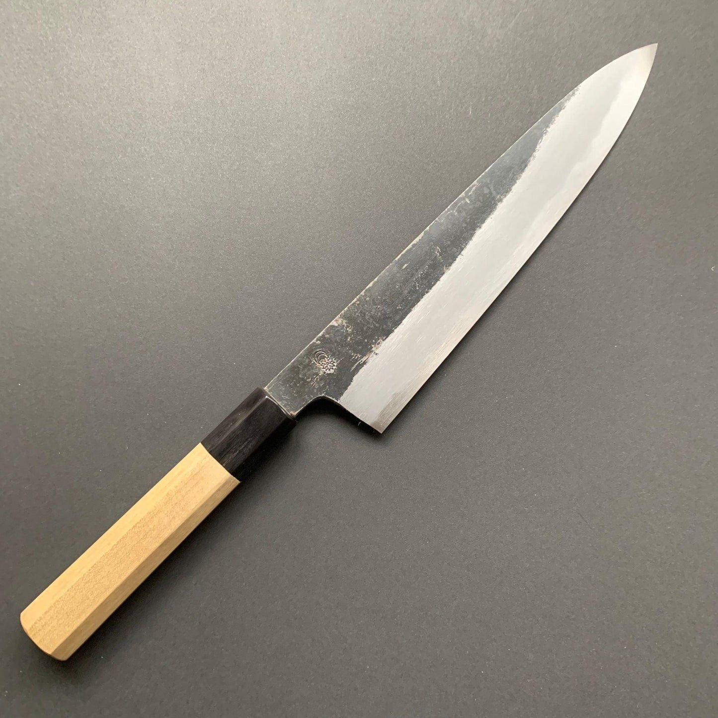Gyuto Knife, Shirogami 2 with iron cladding, Kurouchi finish, Kikuzuki Kuro range - Sakai Kikumori