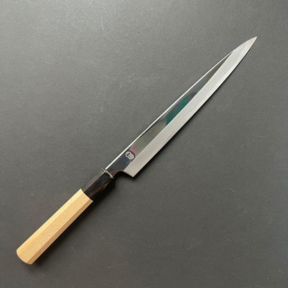 Yanagiba Knife, Shirogami 2 with iron cladding, mirror polished finish, Choyo range - Sakai Kikumori