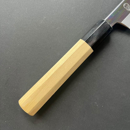 Yanagiba Knife, Shirogami 2 with iron cladding, mirror polished finish, Choyo range - Sakai Kikumori