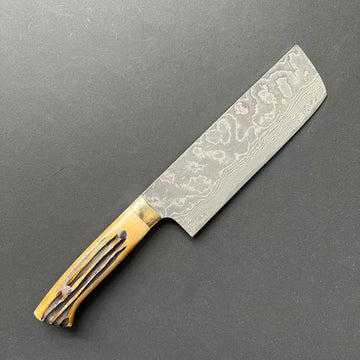 Nakiri knife, VG10 Stainless Steel, Damascus finish, Dyed Cow Horn western style handle - Saji