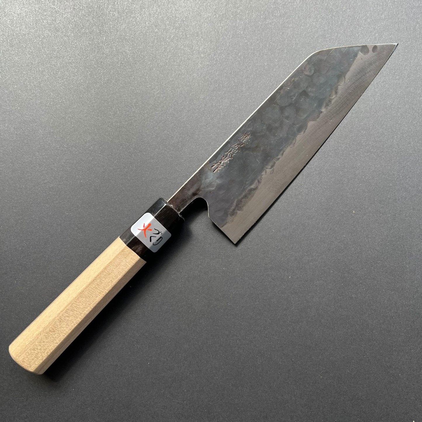 Santoku knife, Aogami super with stainless steel cladding, Tsuchime Kurouchi finish, Denka range, Japanese handle - Fujiwara