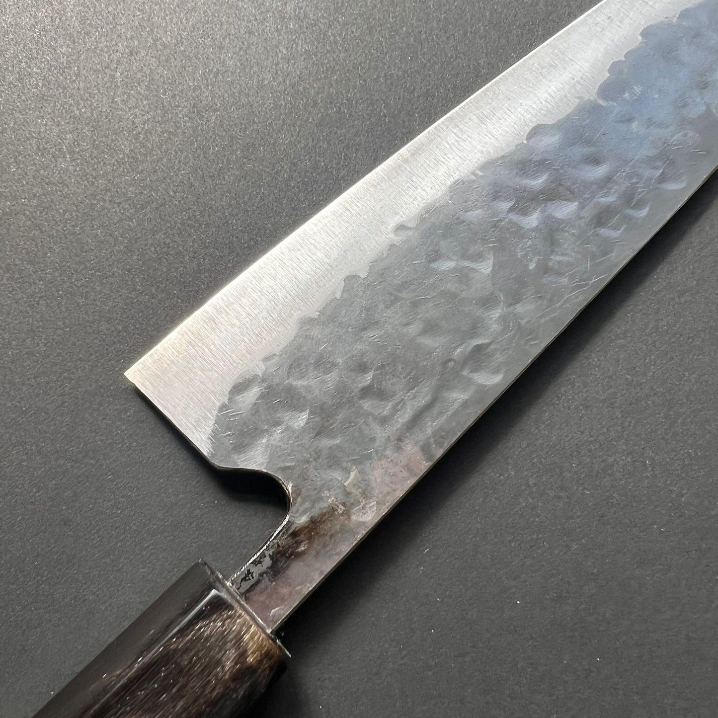 Santoku knife, Aogami super with stainless steel cladding, Tsuchime Kurouchi finish, Denka range, Japanese handle - Fujiwara