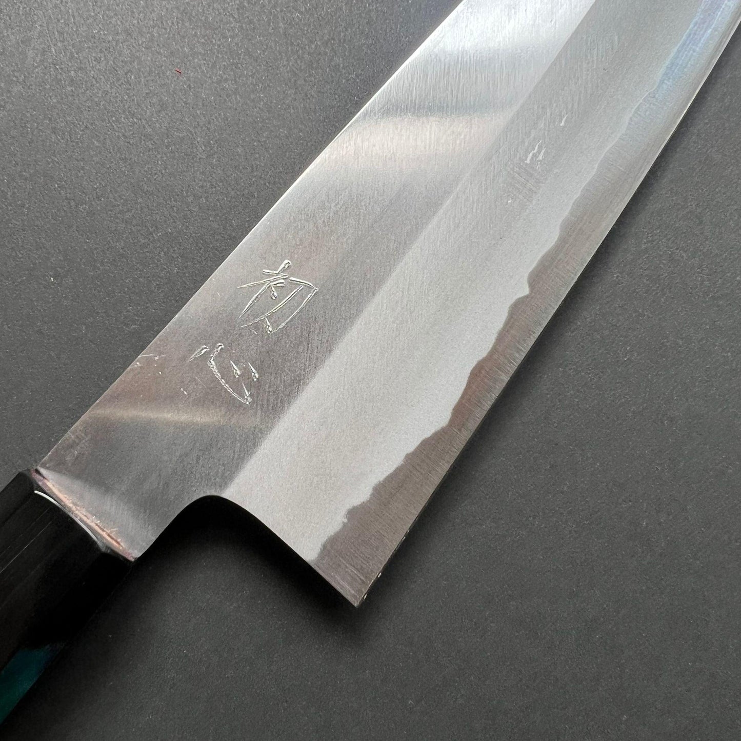 Gyuto knife, Shirogami 2 with iron cladding, Kasumi finish, Shirahama range - Hatsukokoro