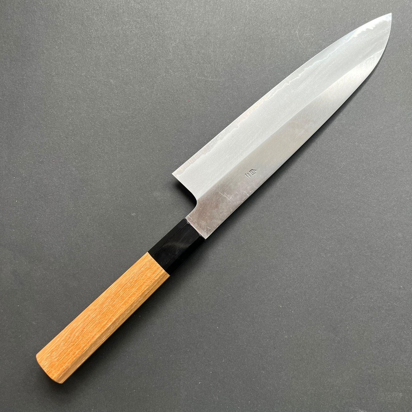 Gyuto knife, Shirogami 2 with iron cladding, Kasumi finish, Shirahama range - Hatsukokoro