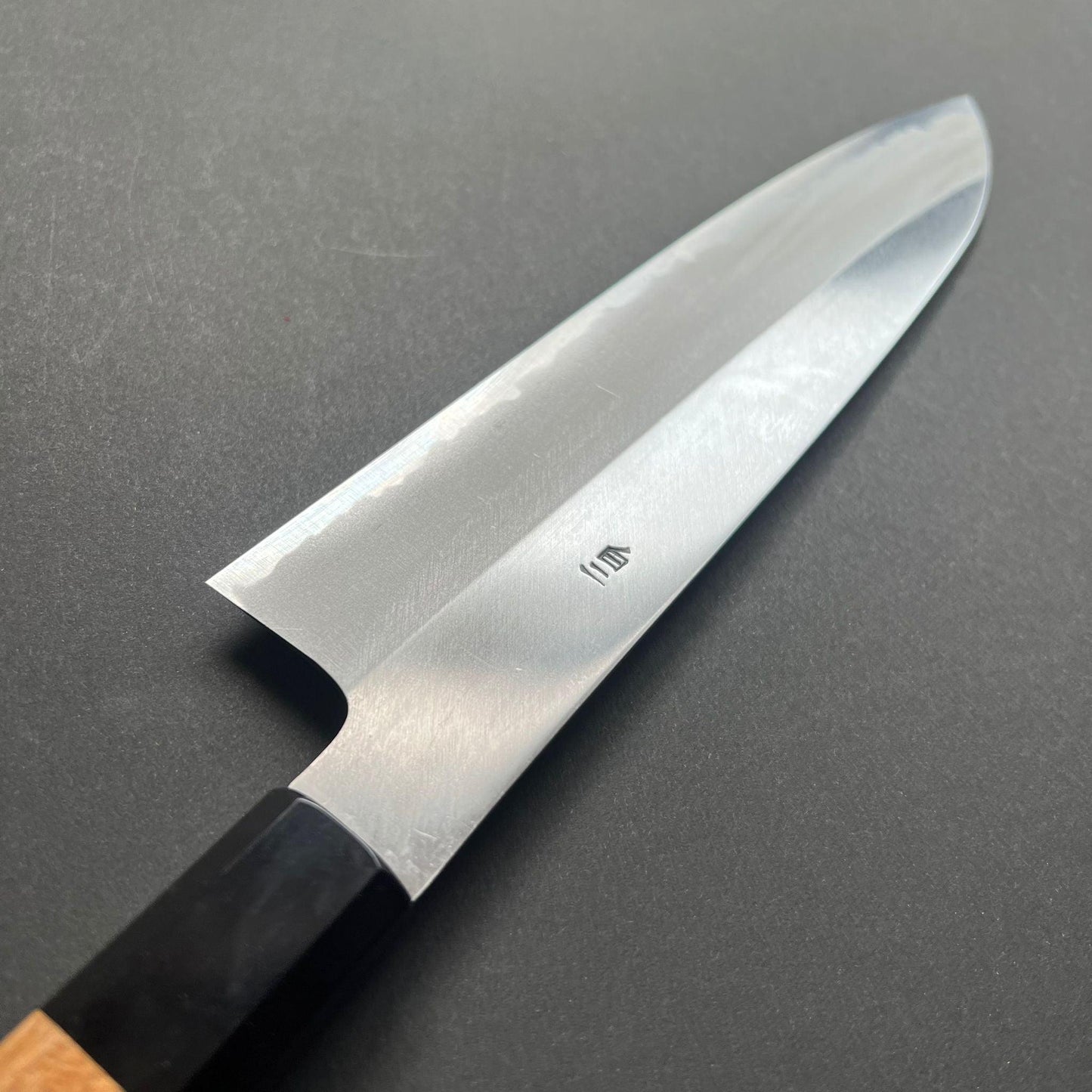Gyuto knife, Shirogami 2 with iron cladding, Kasumi finish, Shirahama range - Hatsukokoro