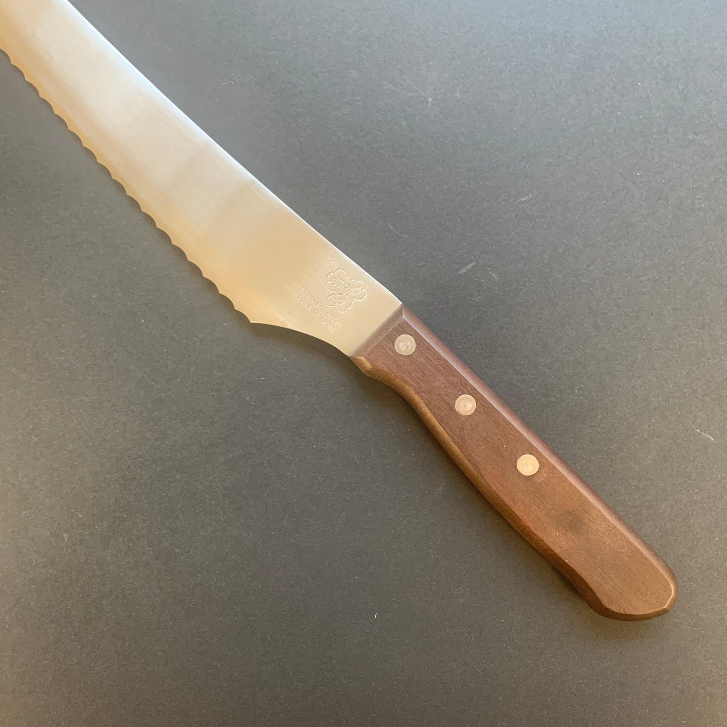 Japanese bread knife