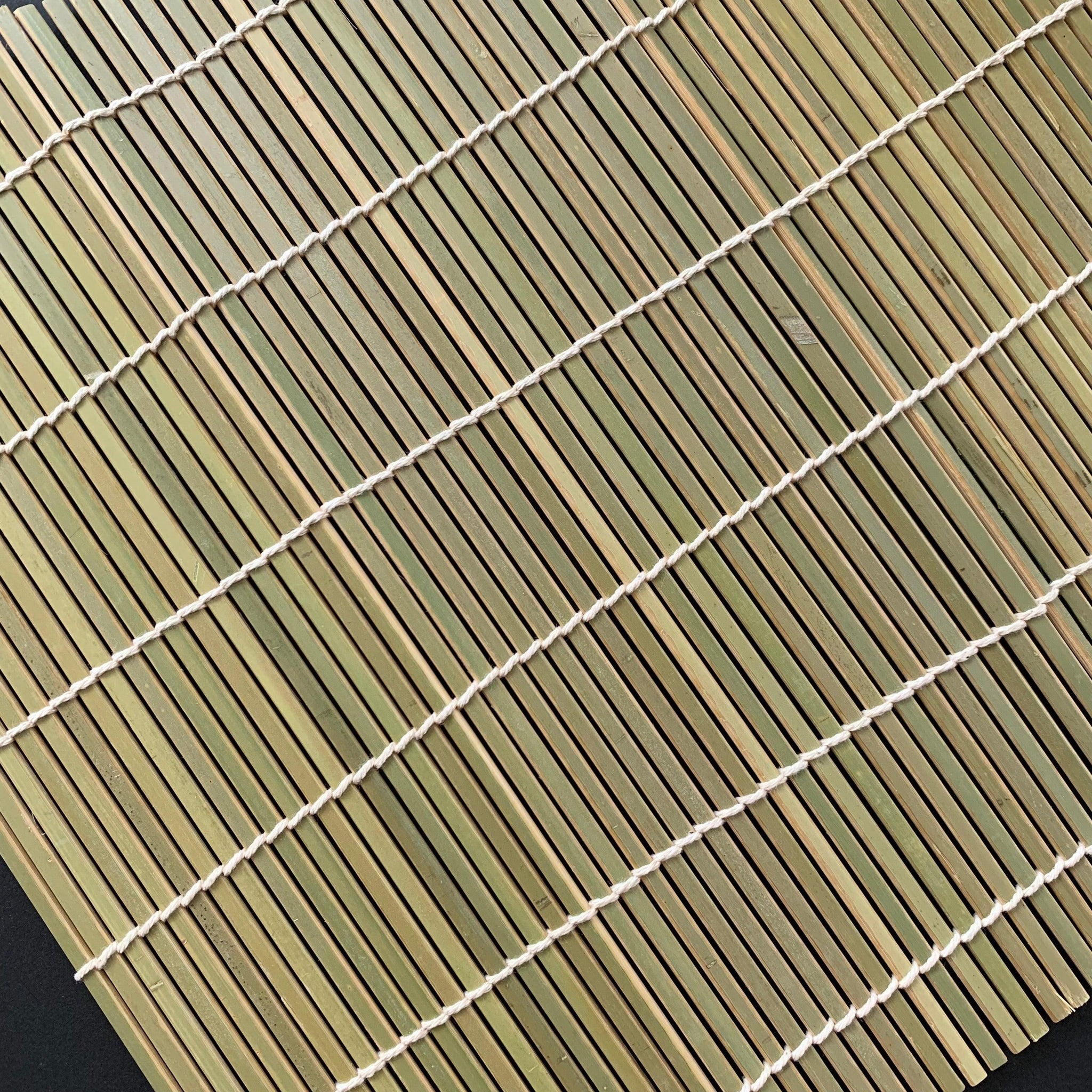 Sushi rolling mat - bamboo
