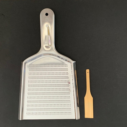 Oroshigane metal graters