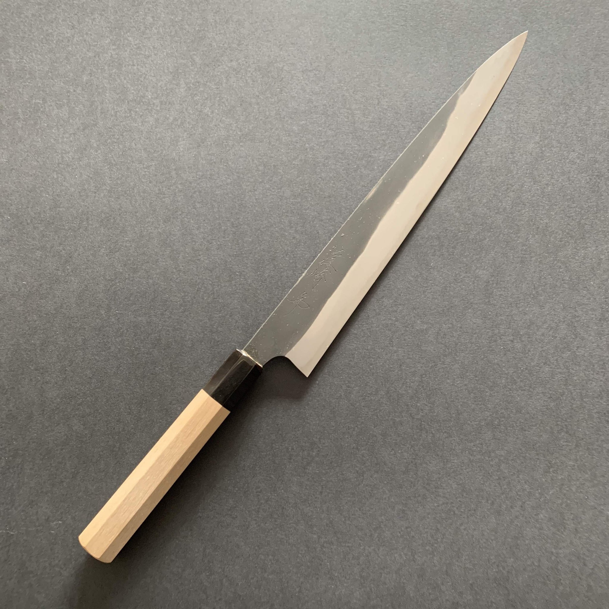 Sujihiki knife, Shirogami 2 with iron cladding, Kurouchi finish - Naoki Mazaki